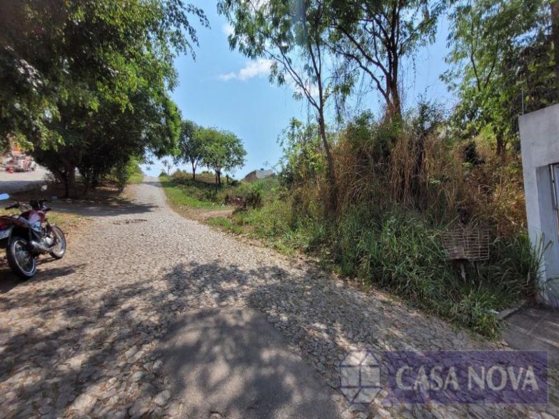 Lote no Manoel Valinhas, Divinópolis