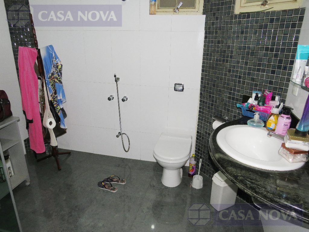 Casa à venda no Manoel Valinhas com 811 m², 3 quartos e 5 vagas — foto 2