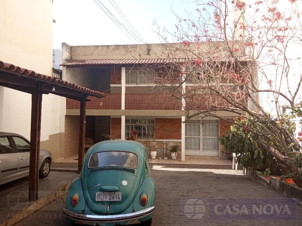 Casa à venda no Centro com 100 m², 3 quartos e 5 vagas — foto 2