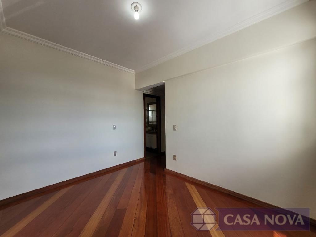 Apartamento à venda no Centro com 230 m², 4 quartos e 3 vagas — foto 3