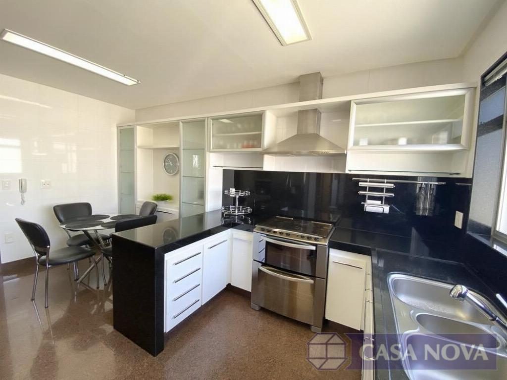 Apartamento à venda no Centro com 230 m², 4 quartos e 3 vagas — foto 4