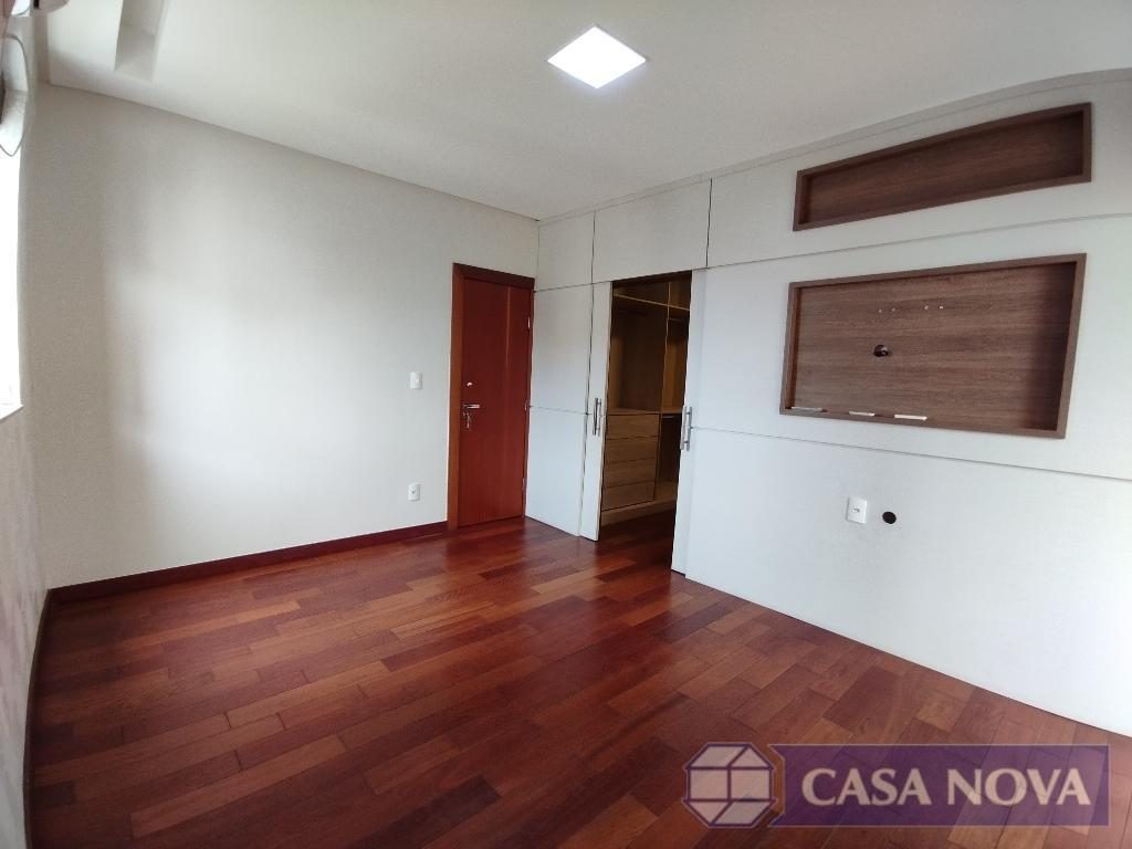 Apartamento à venda no Centro com 170 m², 4 quartos e 4 vagas — foto 3