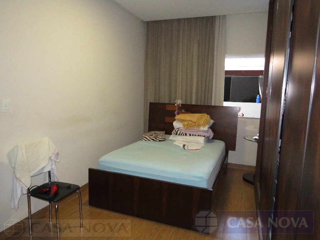 Casa à venda no São Sebastião com 200 m², 3 quartos e 8 vagas — foto 2