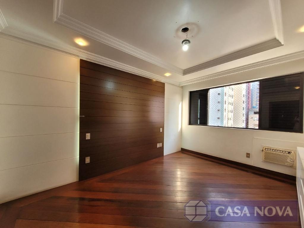 Apartamento à venda no Centro com 288.29 m², 3 quartos e 2 vagas — foto 2