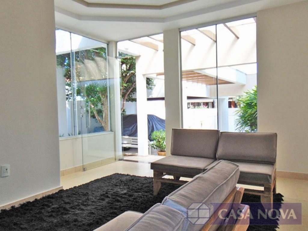 Casa à venda no Bom Pastor com 307 m², 3 quartos e 6 vagas — foto 2