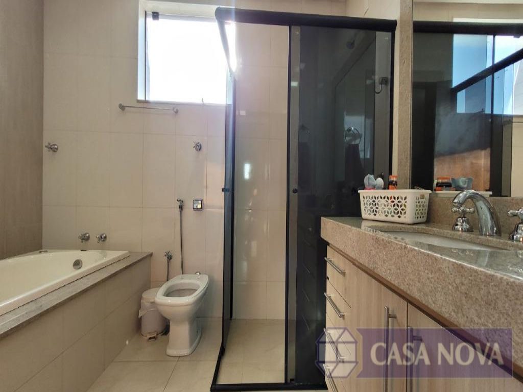 Cobertura à venda no Santo Antônio com 219 m², 4 quartos e 7 vagas — foto 2
