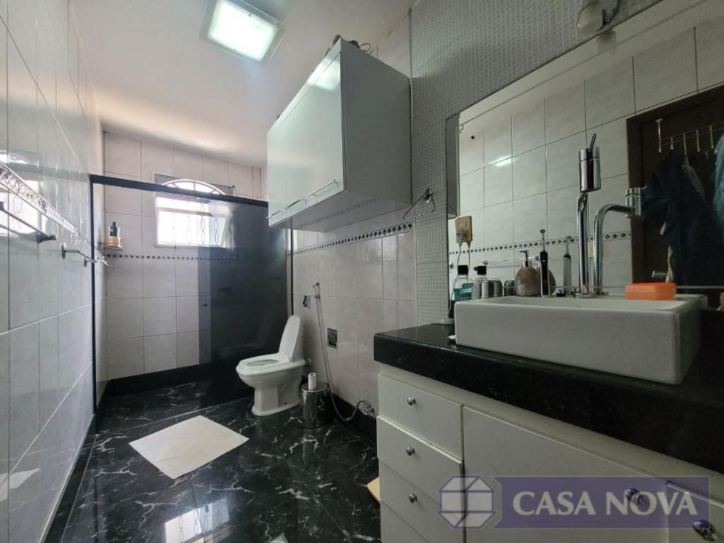 Casa à venda na Alvorada com 250 m², 5 quartos e 2 vagas — foto 2