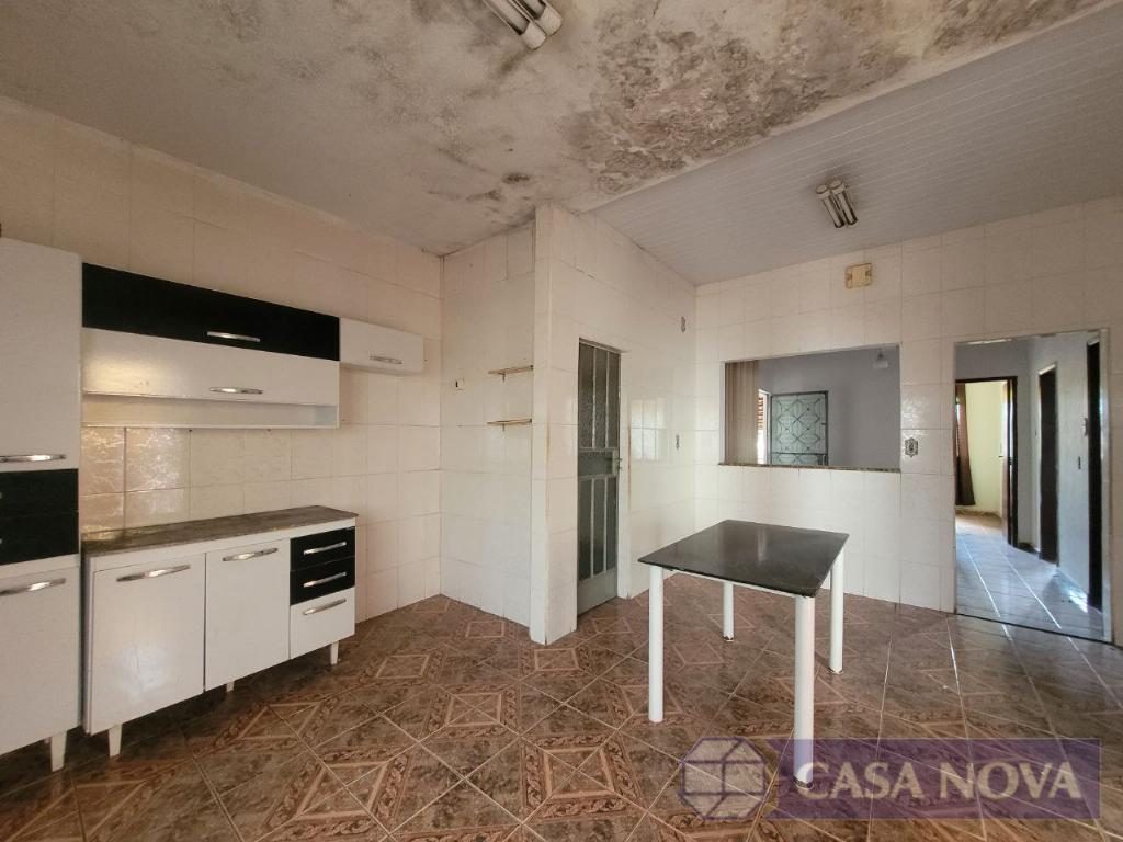 Casa à venda no Catalão com 150 m², 3 quartos e 2 vagas — foto 2