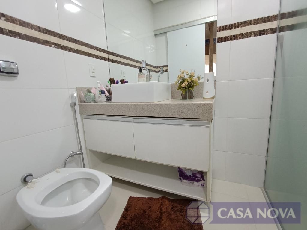 Casa para alugar no Centro com 140 m², 3 quartos e 2 vagas — foto 4