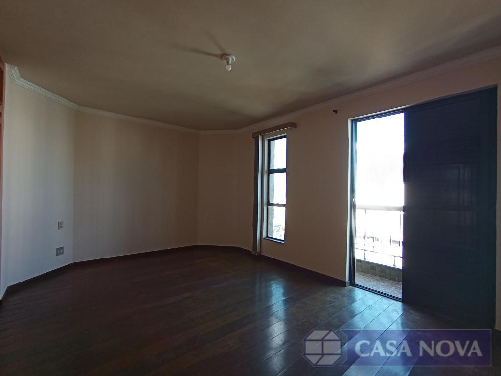 Apartamento à venda no Centro com 234 m², 4 quartos e 2 vagas — foto 2