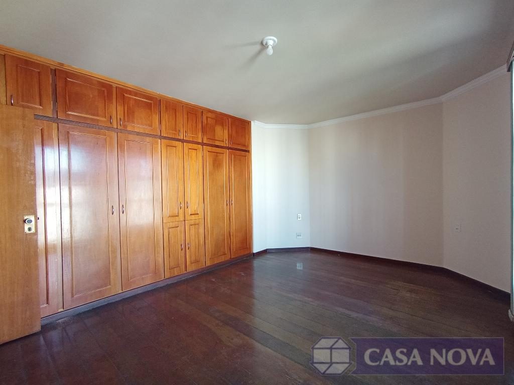 Apartamento à venda no Centro com 234 m², 4 quartos e 2 vagas — foto 5