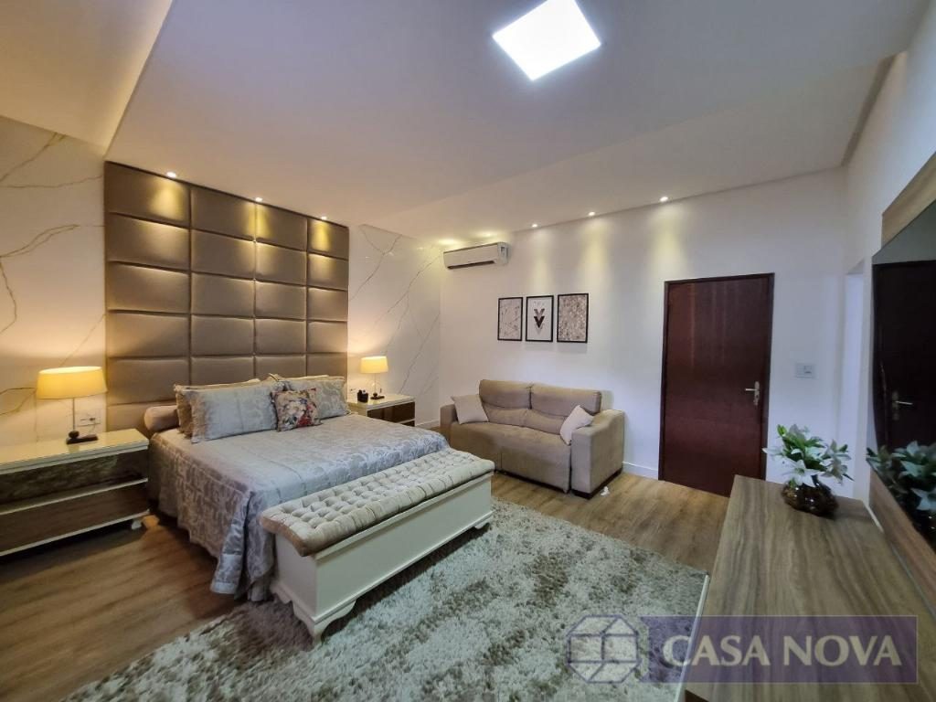 Casa à venda no Antônio Fonseca com 314 m², 5 quartos e 4 vagas — foto 2