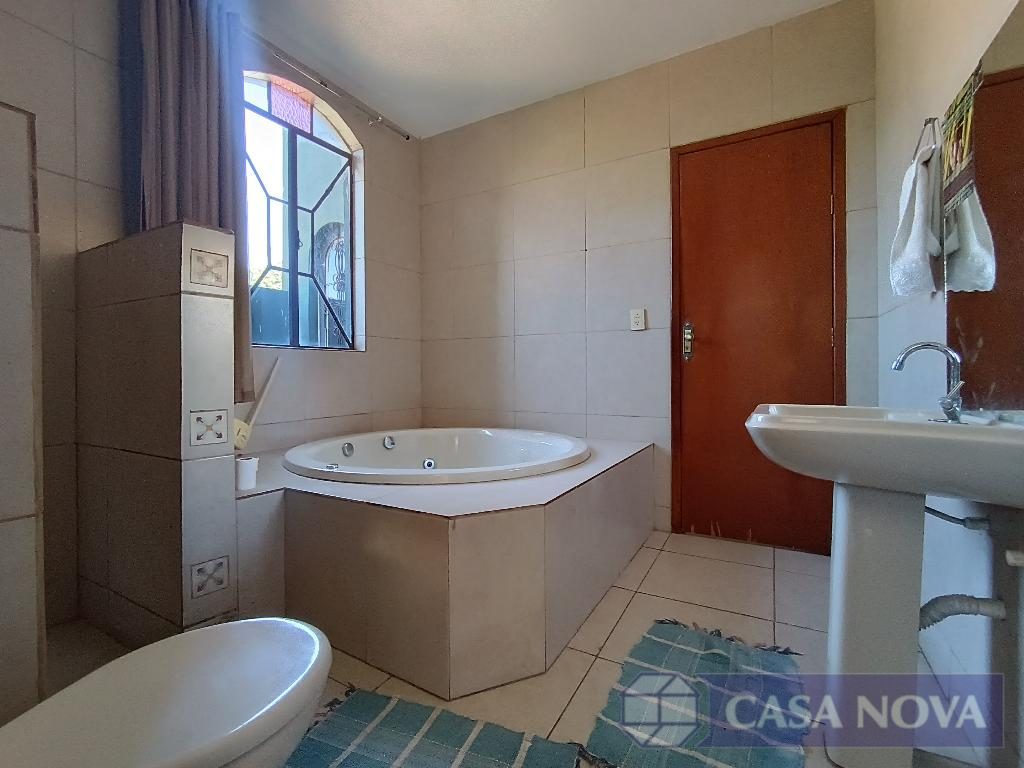 Casa para alugar no Bom Pastor com 200 m² e 9 quartos — foto 5