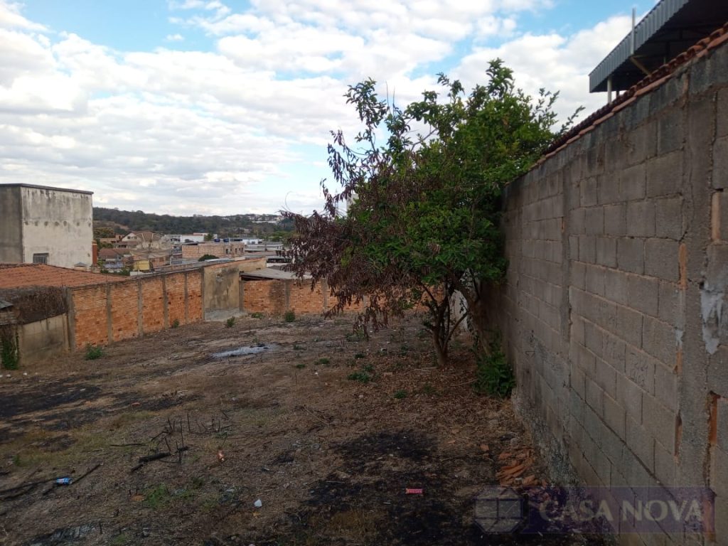 Lote à venda na Candelária com 360 m² — foto 2