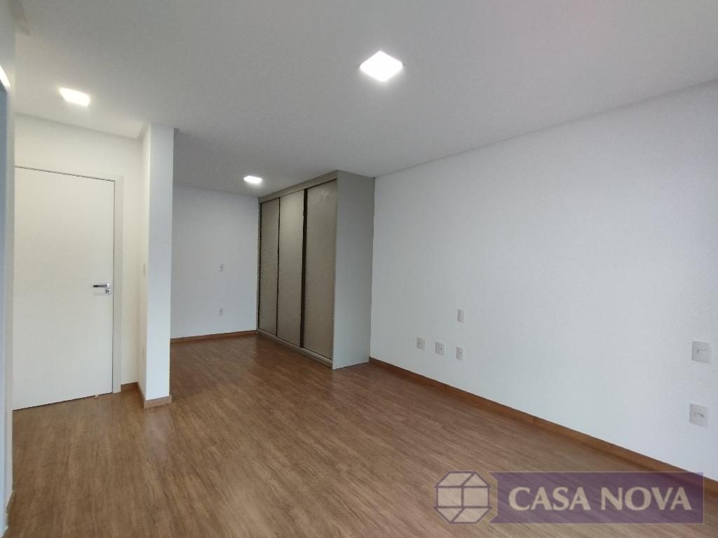 Apartamento à venda no Centro com 135 m², 3 quartos e 2 vagas — foto 2