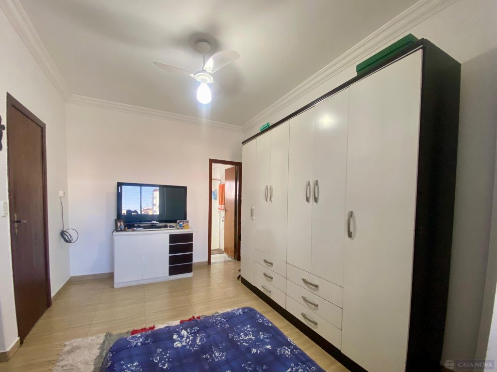 Casa à venda na Ipiranga com 296 m², 4 quartos e 4 vagas — foto 2