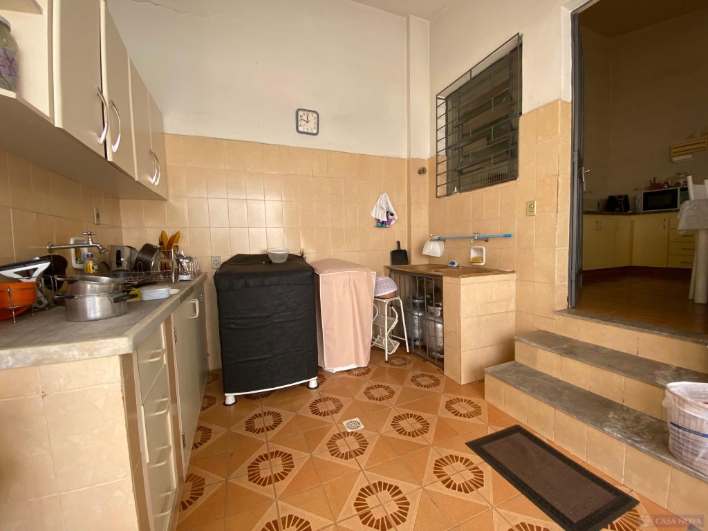 Casa à venda no Centro com 147.57 m², 4 quartos e 4 vagas — foto 4