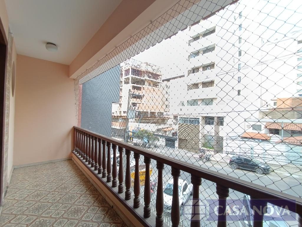 Casa para alugar no Centro com 330 m², 4 quartos e 2 vagas — foto 3