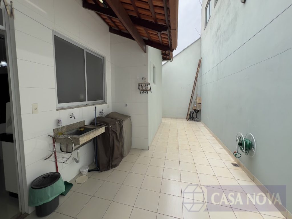 Casa à venda no Itaí com 214 m², 3 quartos e 3 vagas — foto 4
