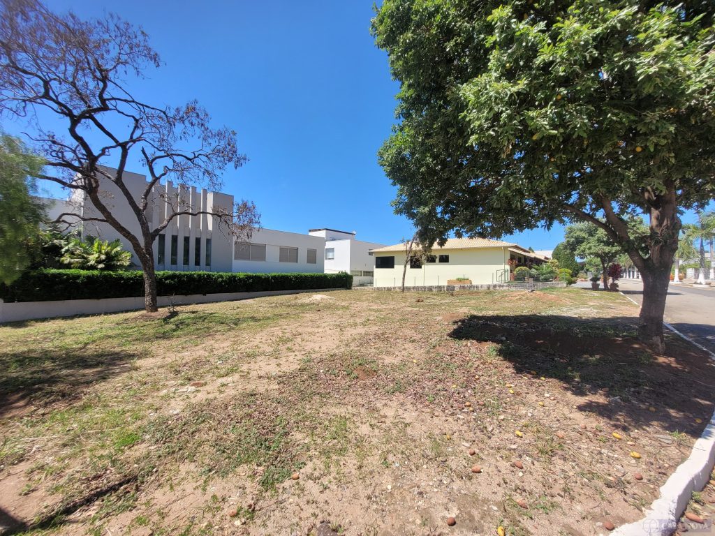 Lote à venda no Ville Royalle com 665.97 m² — foto 3