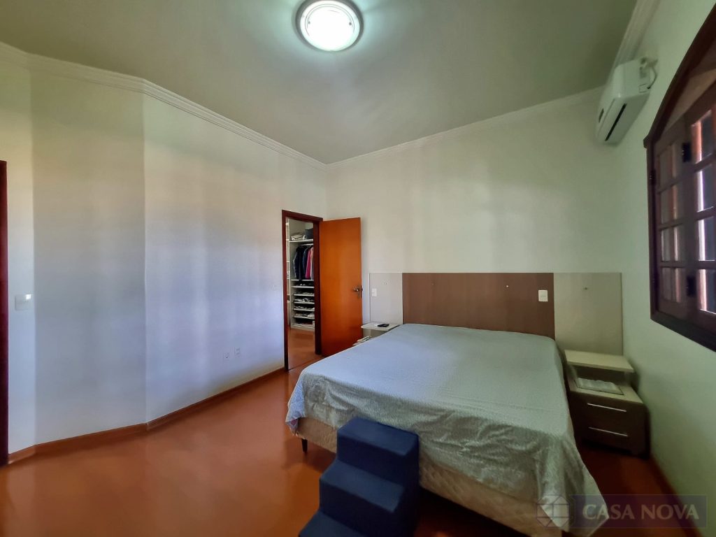 Casa à venda no Antônio Fonseca com 282 m², 4 quartos e 3 vagas — foto 3