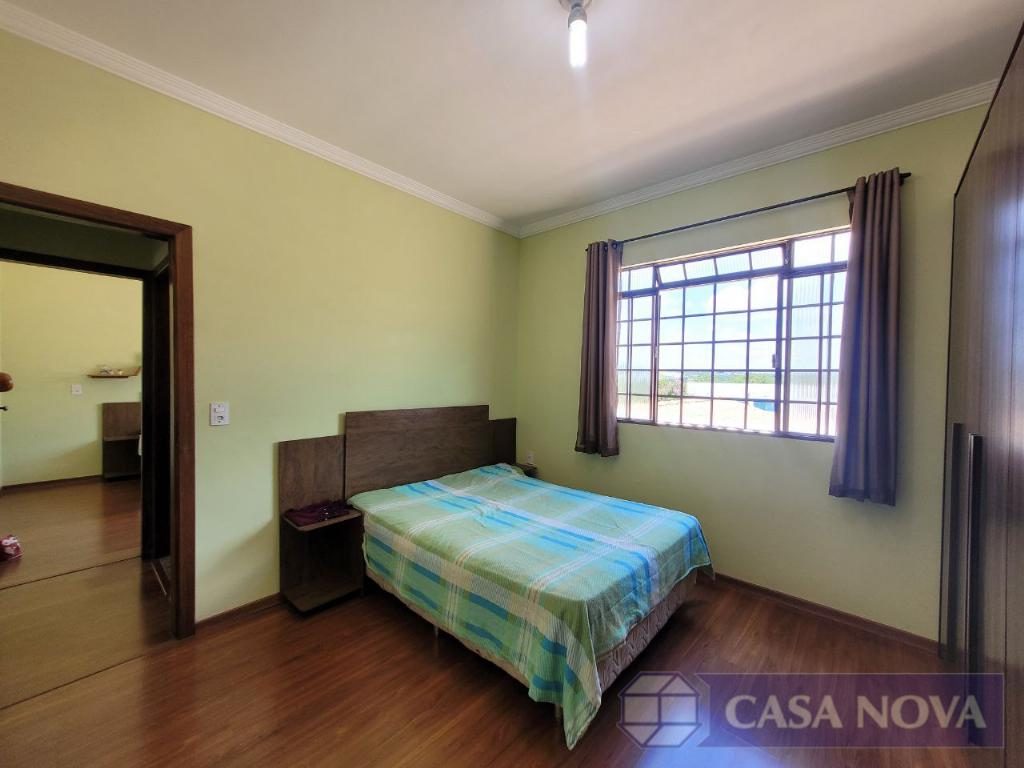 Casa à venda na Alvorada com 200 m², 5 quartos e 6 vagas — foto 3