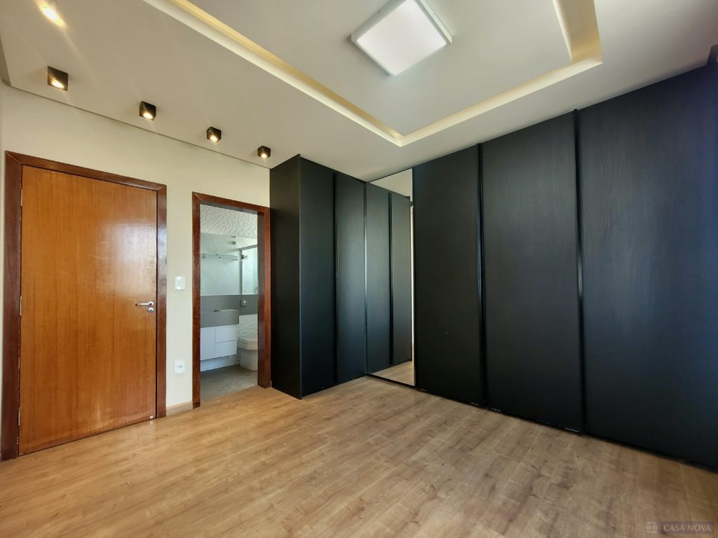 Apartamento à venda no Universitário com 90.4 m², 2 quartos e 3 vagas — foto 2