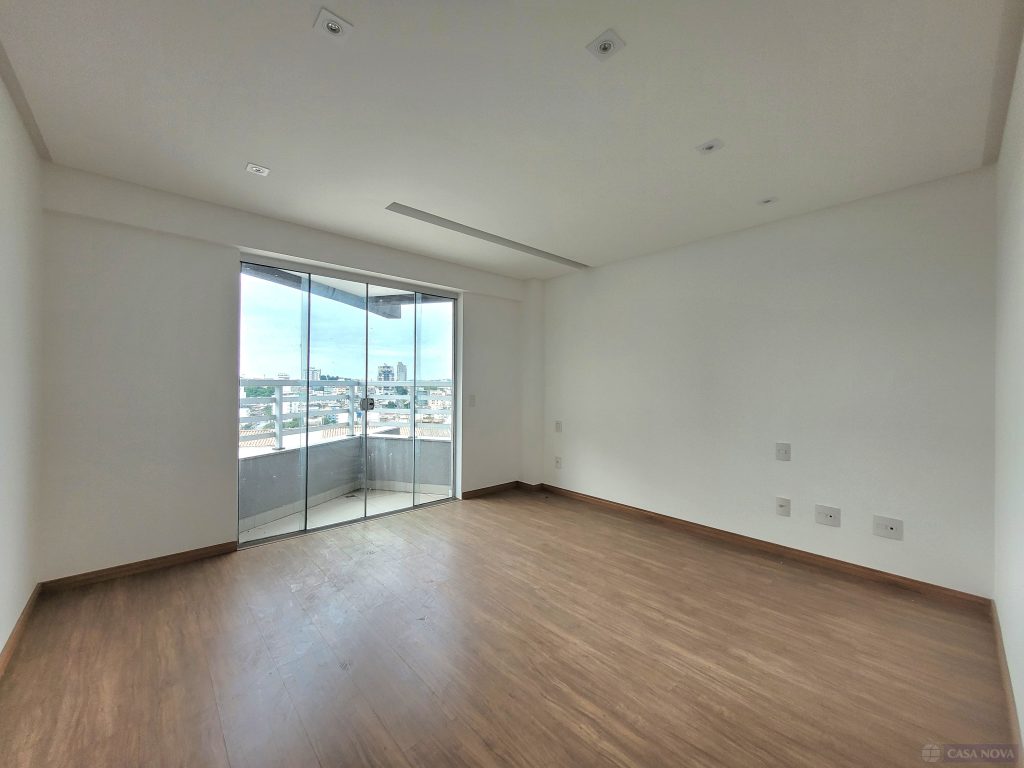 Apartamento à venda no Centro com 95 m², 2 quartos e 2 vagas — foto 2
