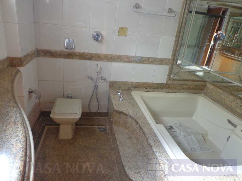 Apartamento à venda no Centro com 267 m², 3 quartos e 2 vagas — foto 2