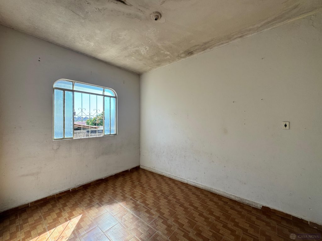 Casa à venda na Sagrada Família com 169 m², 3 quartos e 3 vagas — foto 2