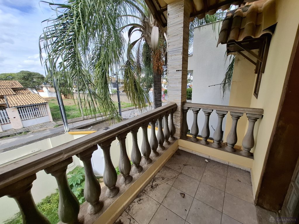 Casa à venda na Alvorada com 200 m², 4 quartos e 2 vagas — foto 2