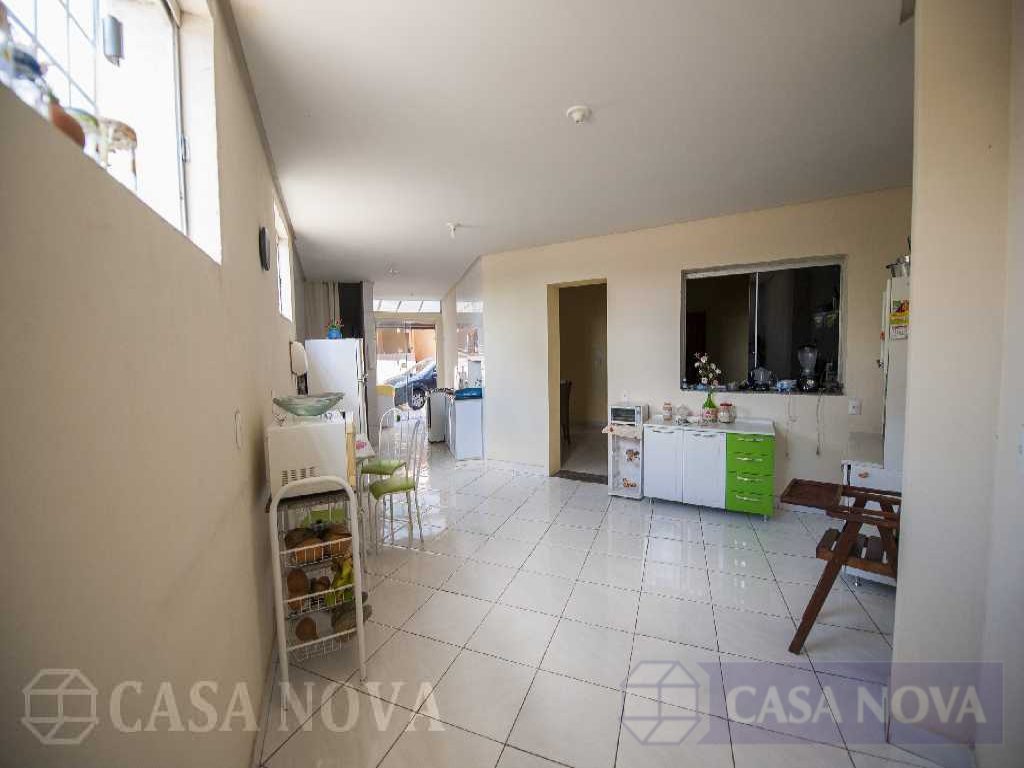 Casa à venda na Nossa Senhora das Graças com 180 m², 3 quartos e 2 vagas — foto 2