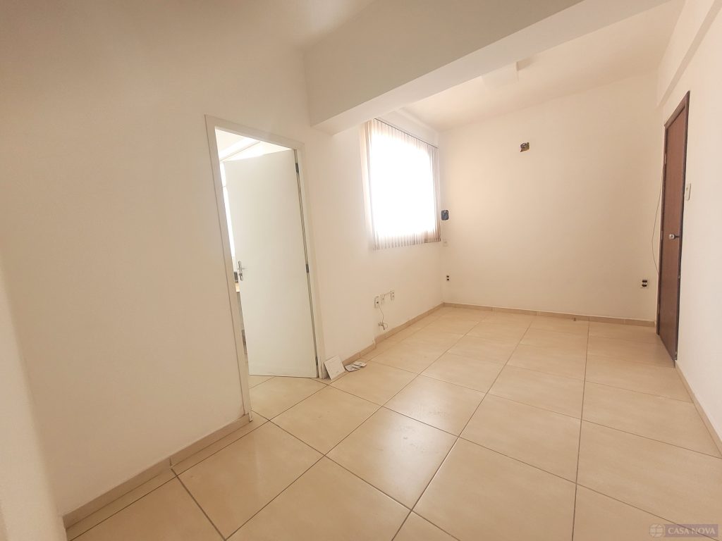 Sala à venda no Centro com 44 m² — foto 2