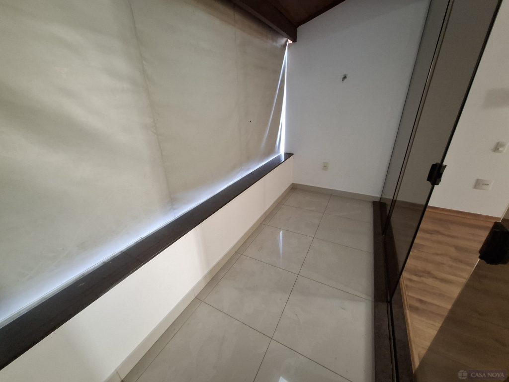 Casa à venda na Prolongamento Bom Pastor com 300 m², 3 quartos e 4 vagas — foto 2