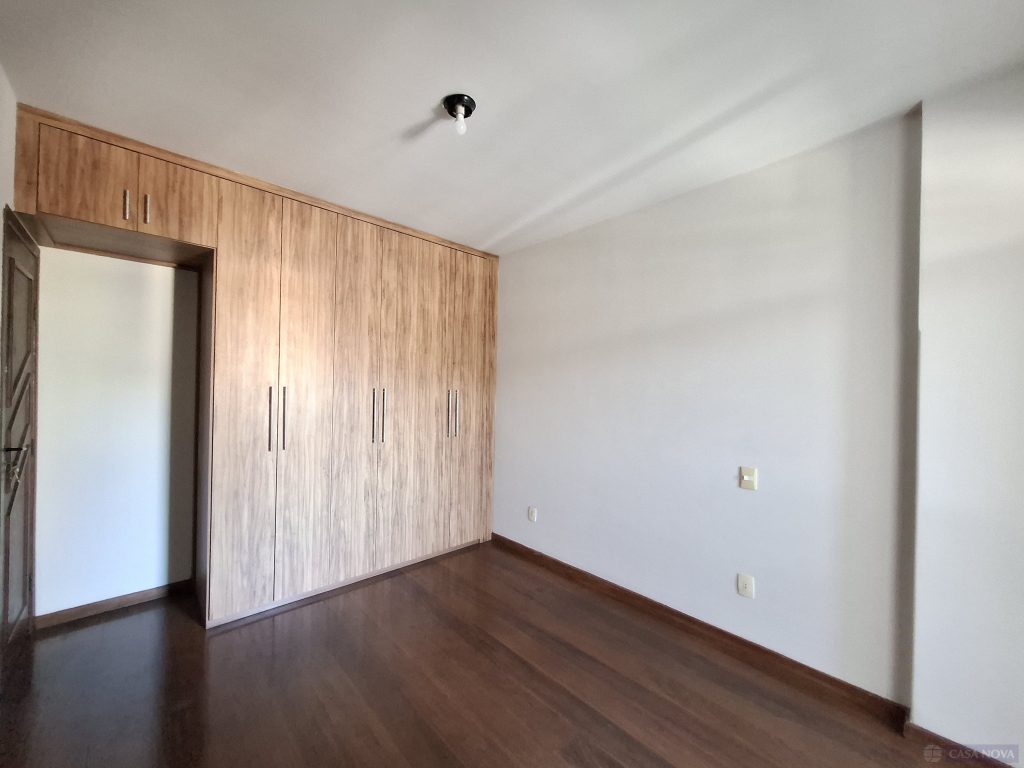 Apartamento para alugar no Centro com 100 m², 3 quartos e 2 vagas — foto 2