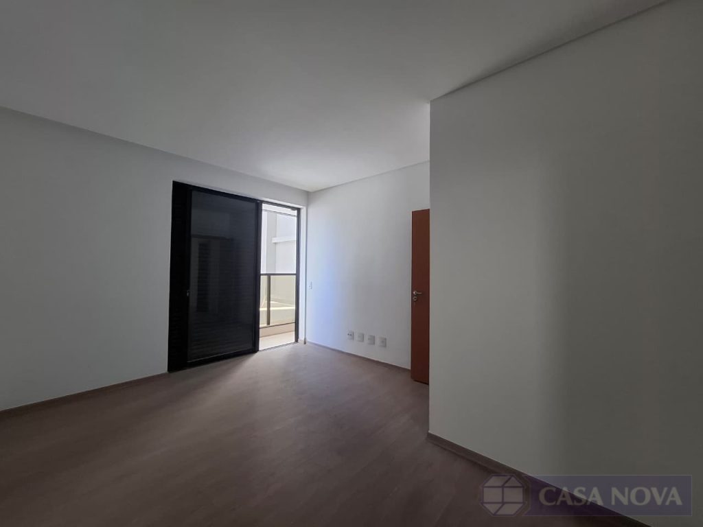 Apartamento à venda no Centro com 150 m², 3 quartos e 2 vagas — foto 2