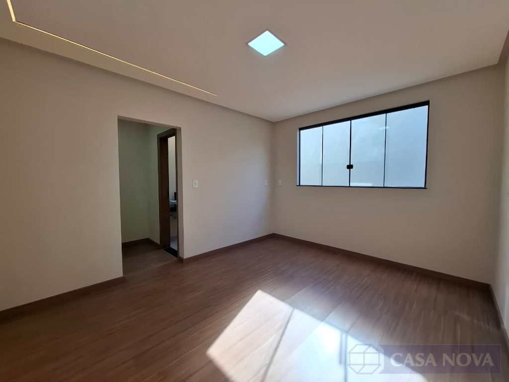 Casa à venda na Santa Rosa com 105 m², 3 quartos e 1 vaga — foto 2
