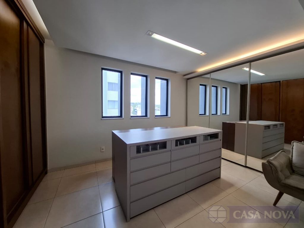 Cobertura à venda no Centro com 360 m², 4 quartos e 3 vagas — foto 2