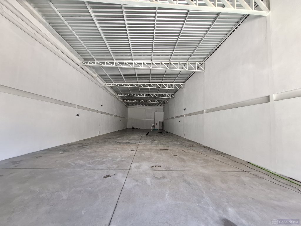 Galpão para alugar no Centro com 340 m² — foto 2