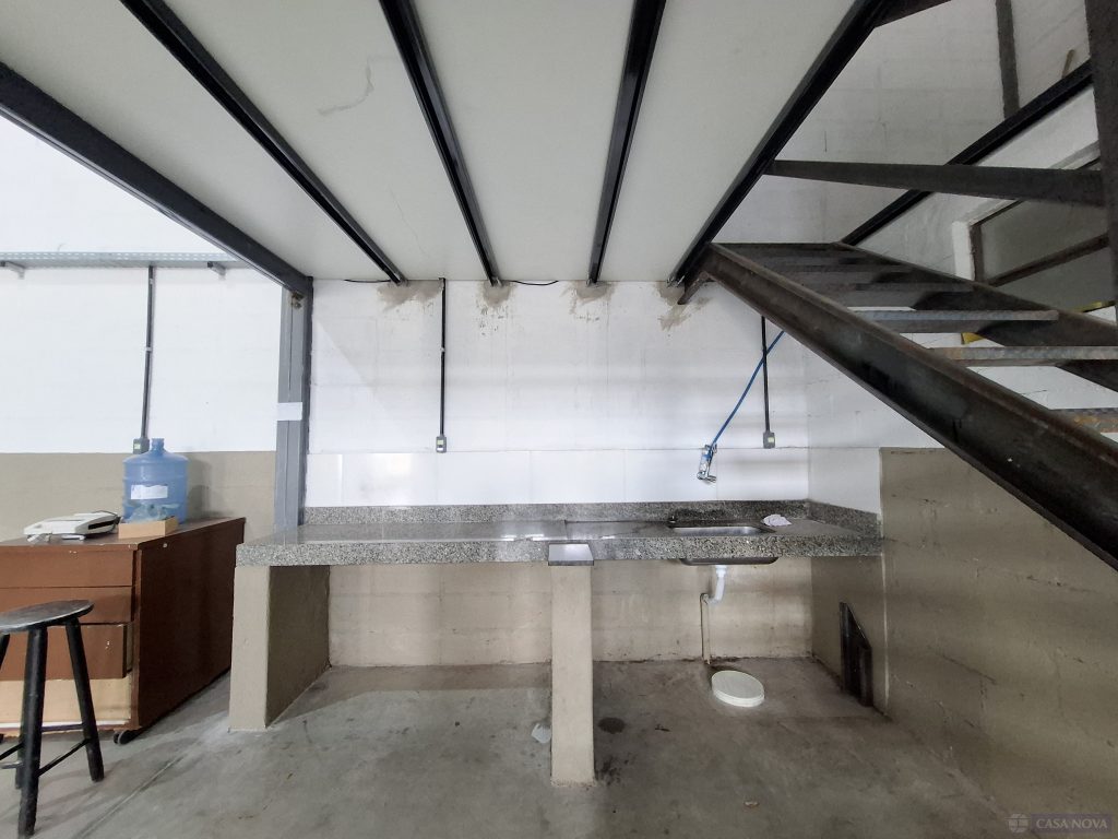 Galpão para alugar no São José com 150 m² — foto 5