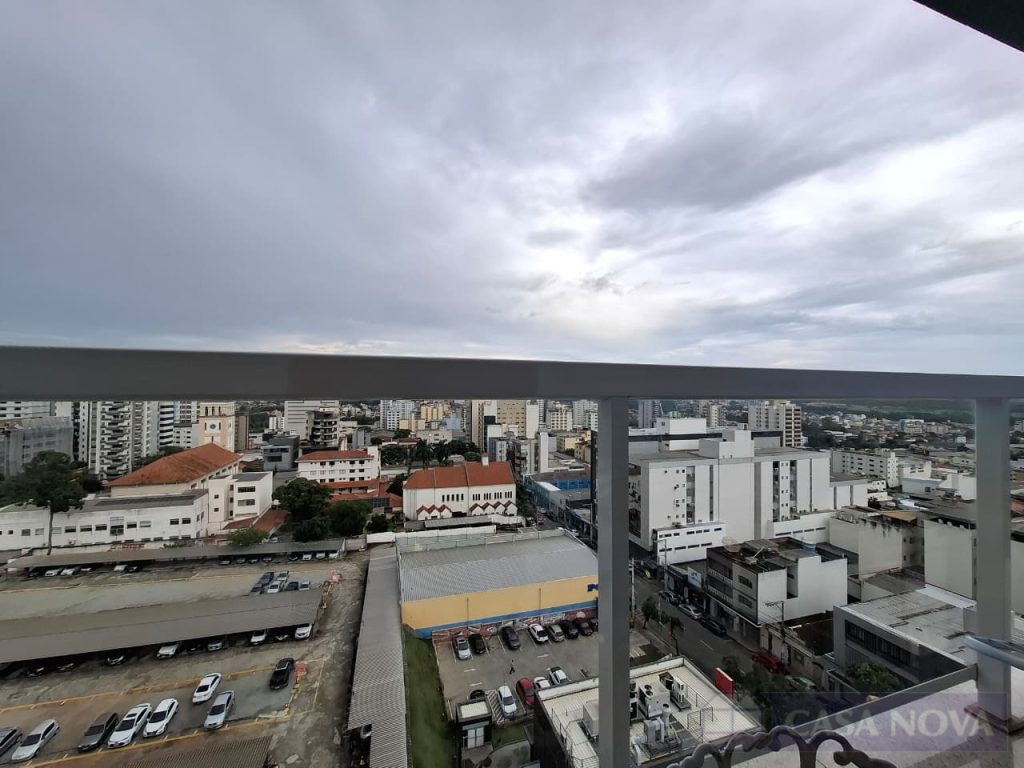 Apartamento à venda no Centro com 135 m², 3 quartos e 2 vagas — foto 2