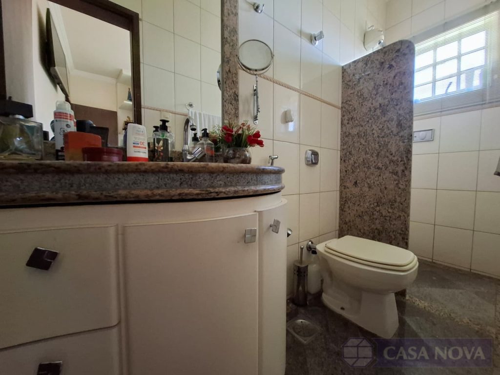 Casa à venda no L. P. Pereira com 195 m², 3 quartos e 3 vagas — foto 2