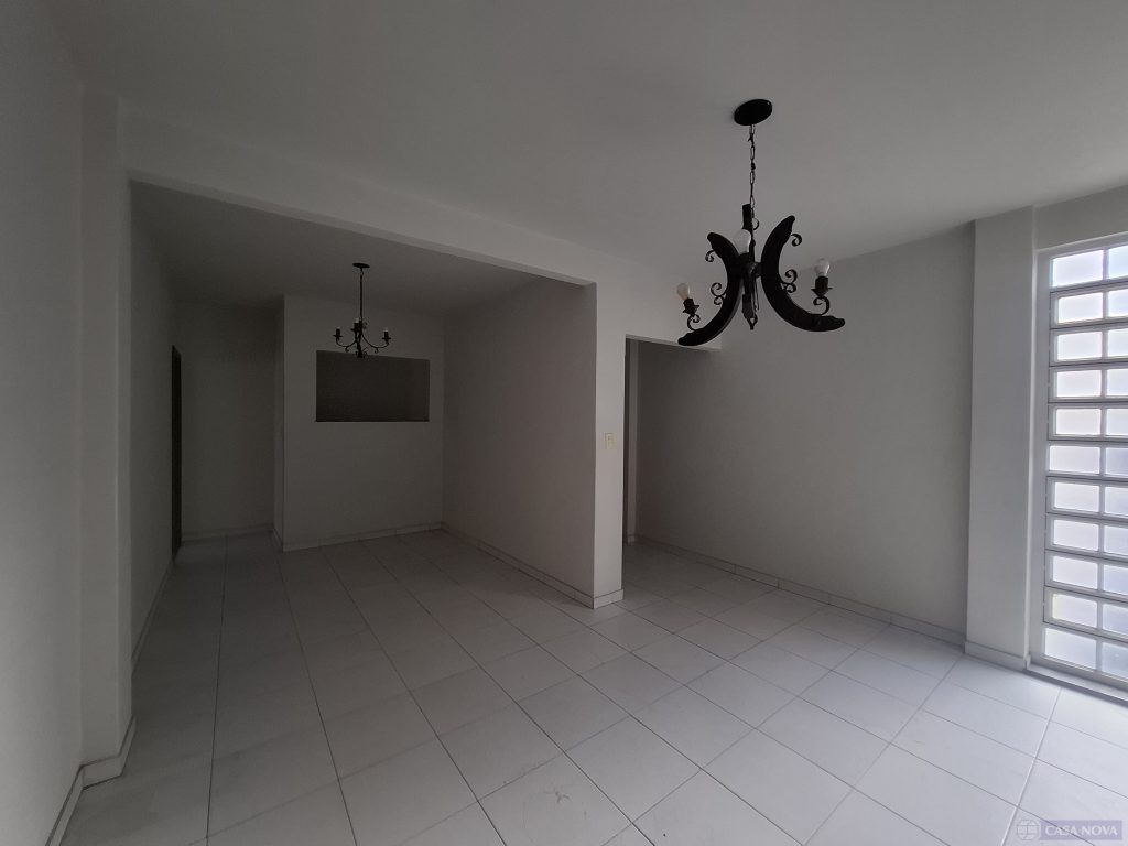 Casa para alugar no Centro com 200 m², 4 quartos e 2 vagas — foto 4