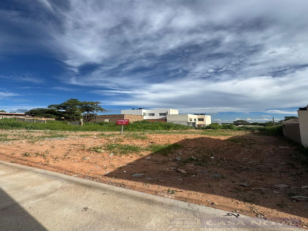 Lote à venda nos Candides com 310 m² — foto 3