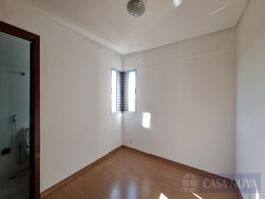 Apartamento à venda no Centro com 232 m², 4 quartos e 2 vagas — foto 2