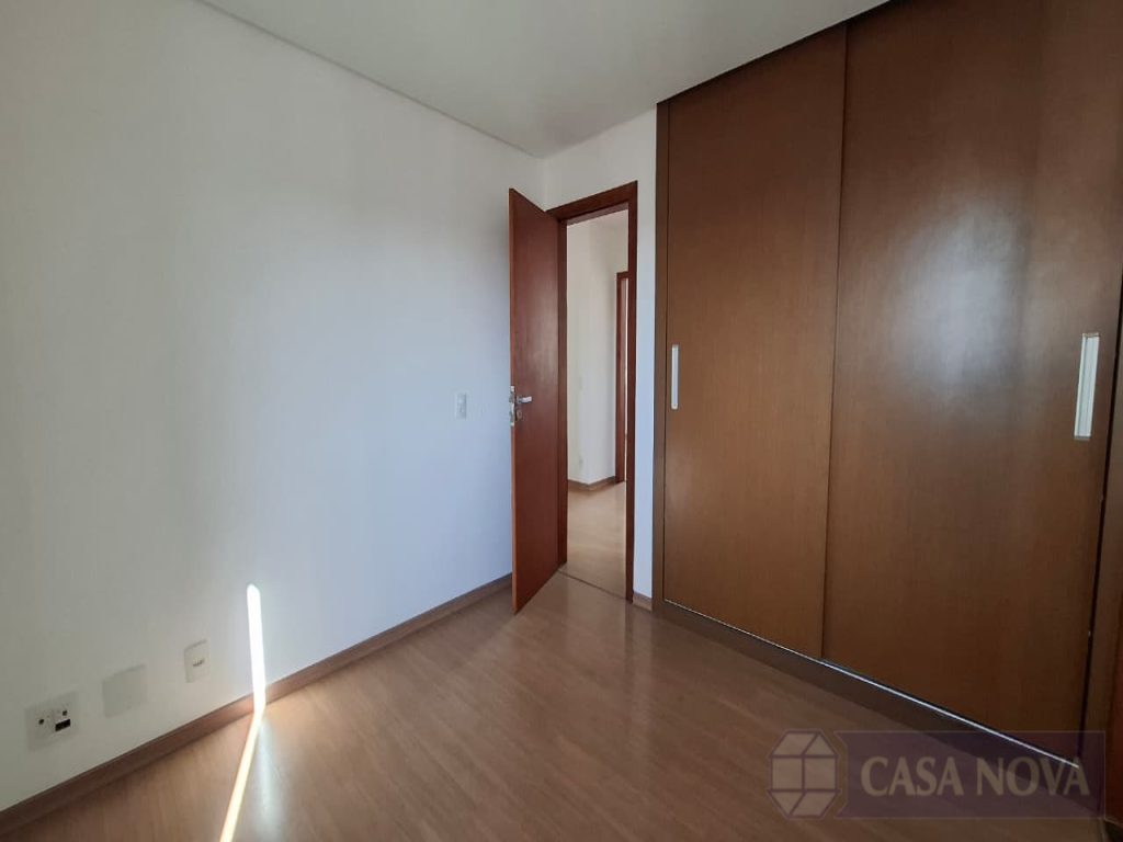 Apartamento à venda no Centro com 232 m², 4 quartos e 2 vagas — foto 3