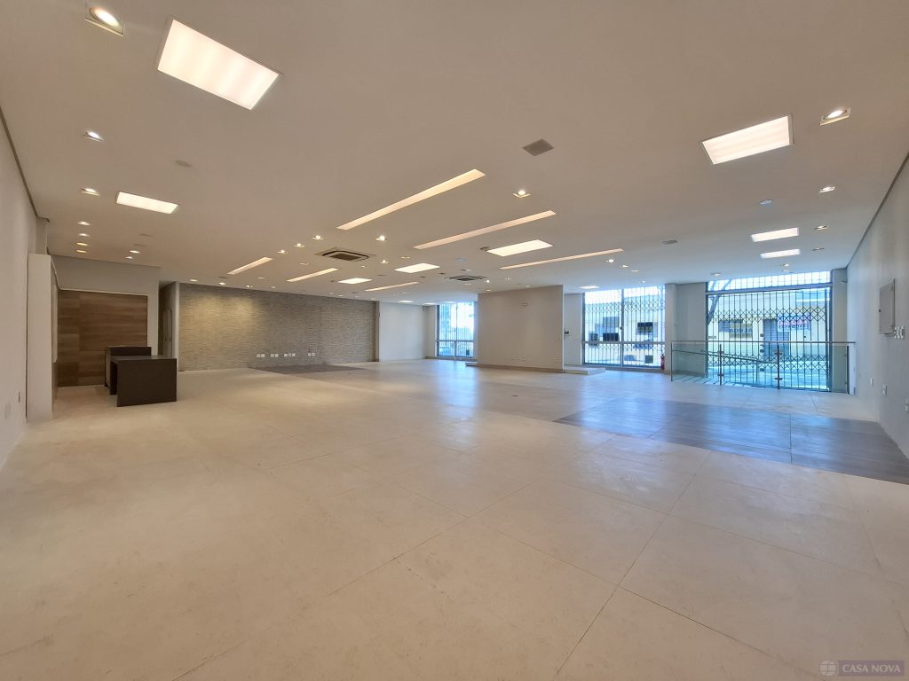 Galpão para alugar no Centro com 700 m² e 8 vagas — foto 2