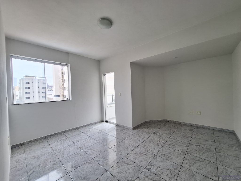 Kitnet para alugar no Centro com 50 m² e 1 quarto — foto 2