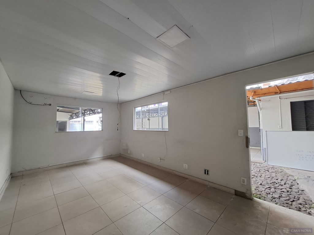 Galpão para alugar no Centro com 244 m² e 4 vagas — foto 3