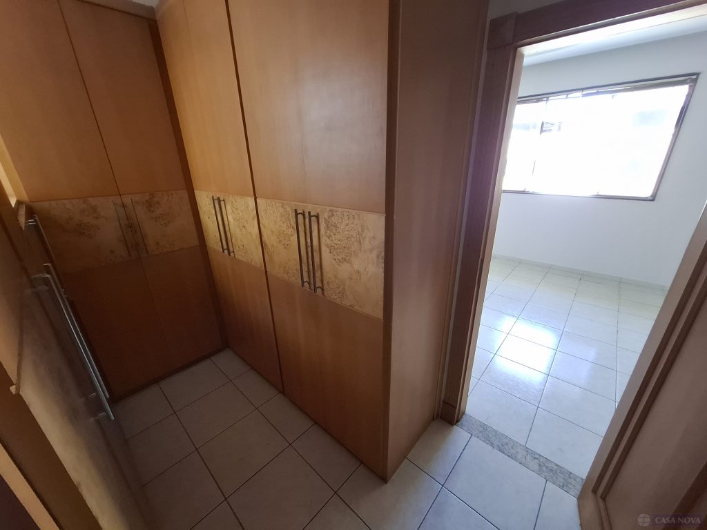 Apartamento para alugar na Vila Belo Horizonte com 300 m², 5 quartos e 4 vagas — foto 2